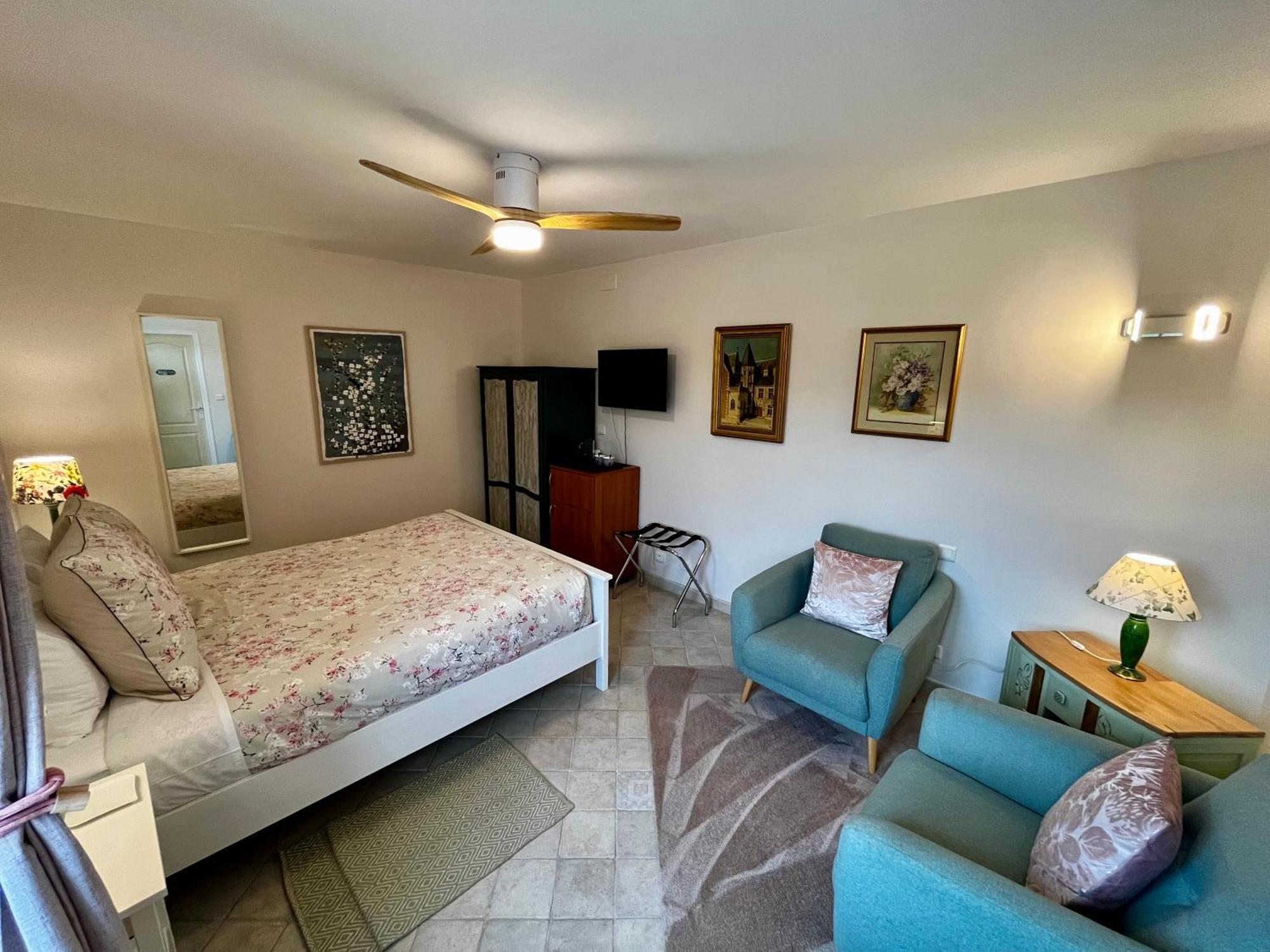Sans Souci Bed And Breakfast Luxe Heated Pool And Restaurant Luzille Экстерьер фото