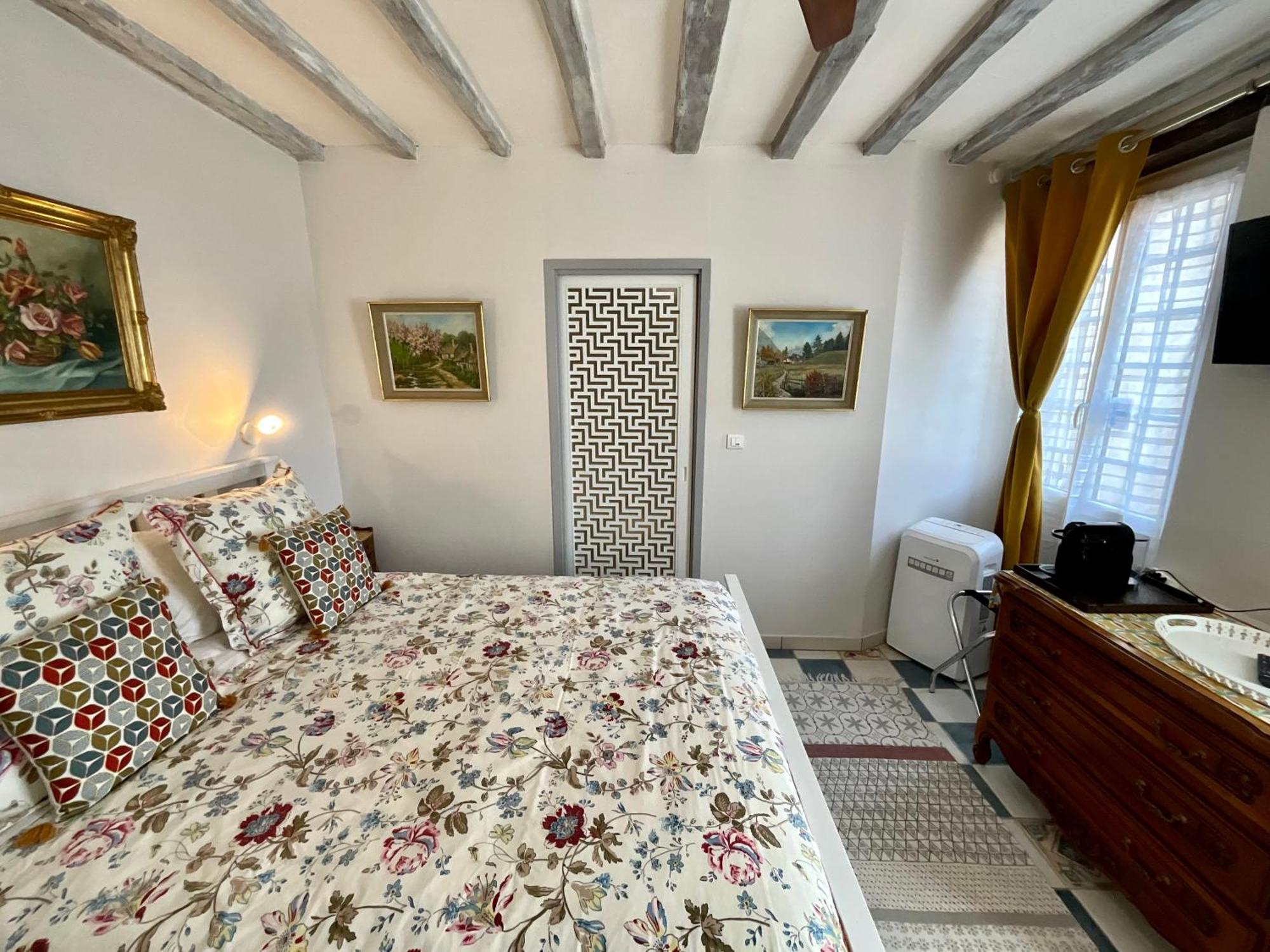 Sans Souci Bed And Breakfast Luxe Heated Pool And Restaurant Luzille Экстерьер фото
