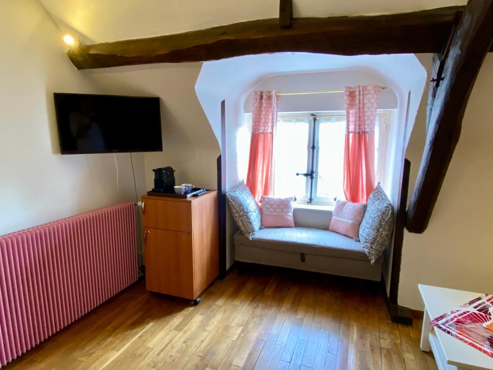 Sans Souci Bed And Breakfast Luxe Heated Pool And Restaurant Luzille Номер фото